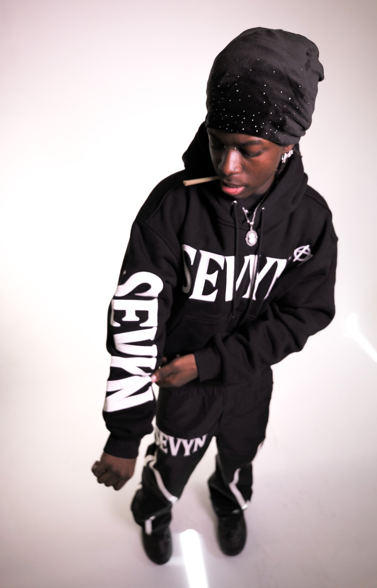 SEVYN Cropped Baggy Hoodie